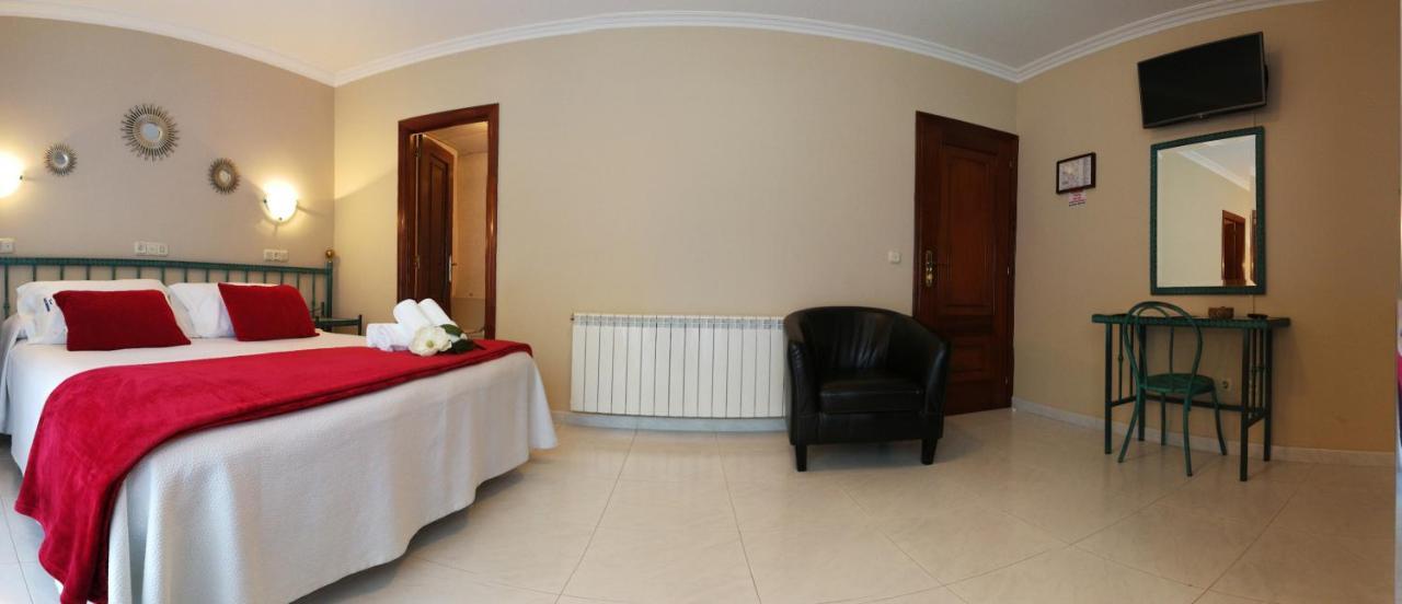 Hotel Casa Mariano A Revolta Esterno foto